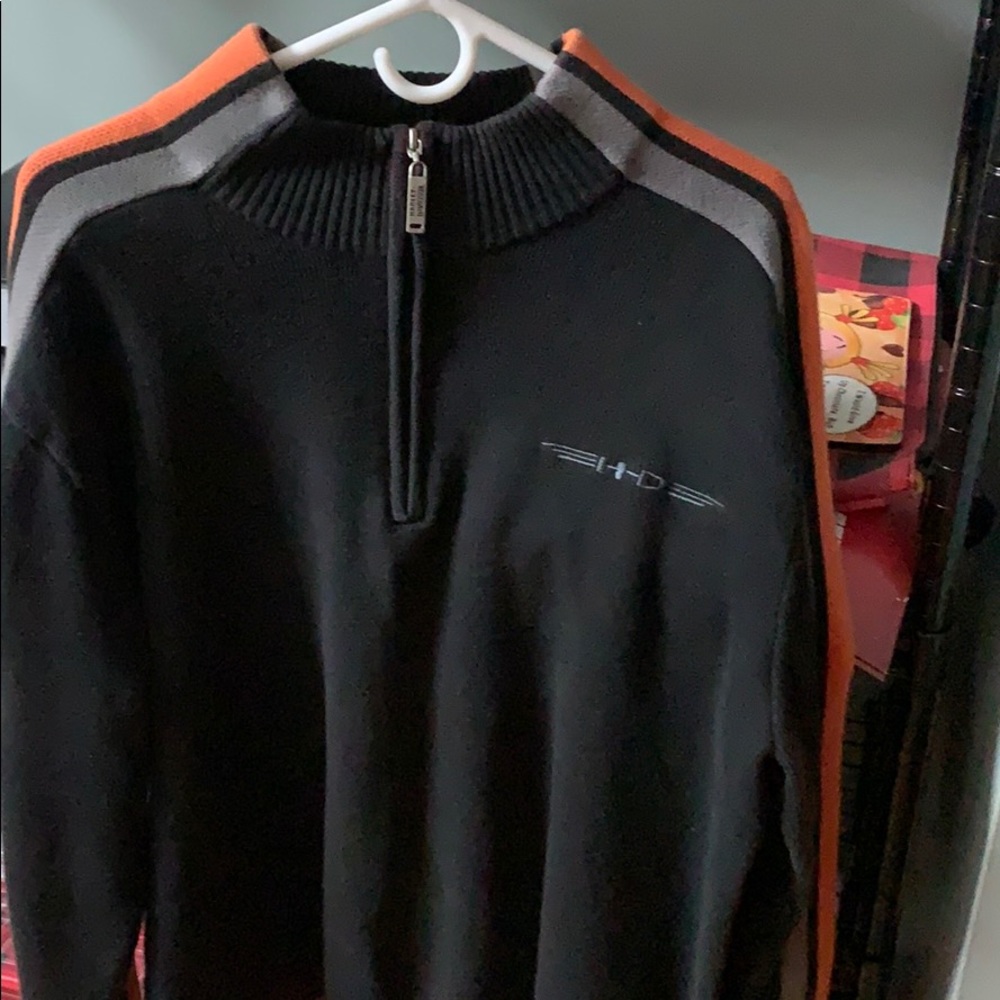 Pull over zipper sweater